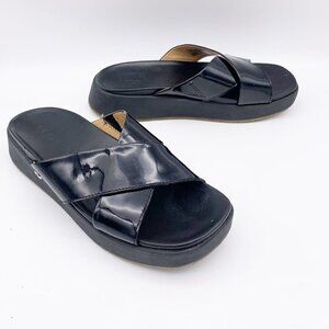 UGG Emily Criss Cross Sandals Slides Patent Leather Black 6 Womens 1107896